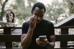 Como eliminar tus datos personales de las páginas de contactos